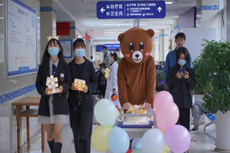 贵州白癜风皮肤病医院五月患者生日会成功举行